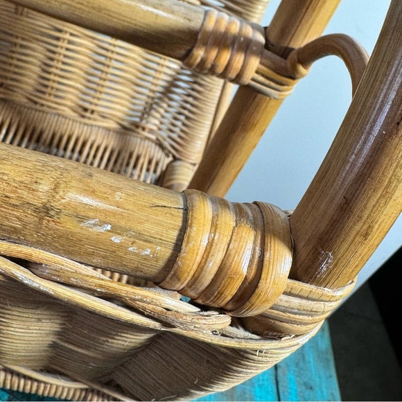 Decorative Vintage Bamboo/Rattan Magazine Rack  Heart Shape - Picture 4 of 10